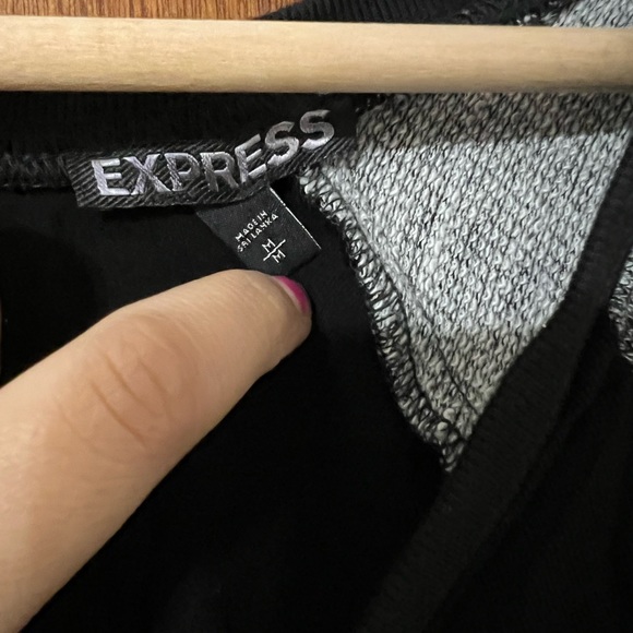 WOMENS EXPRESS ROMPER/JUMPSUIT - Picture 2 of 3